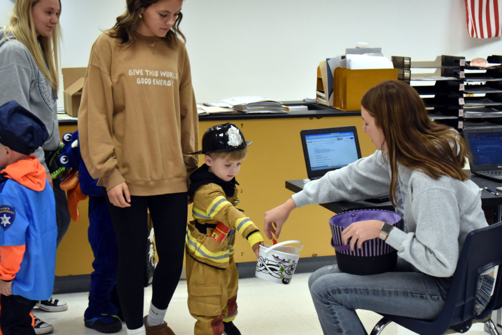 Preschooler gets candy