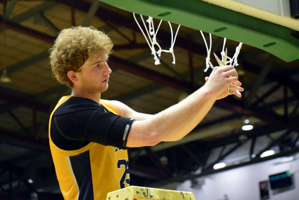 Cutting down net