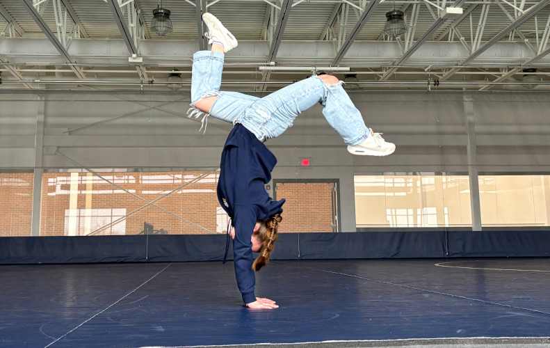 Handstand